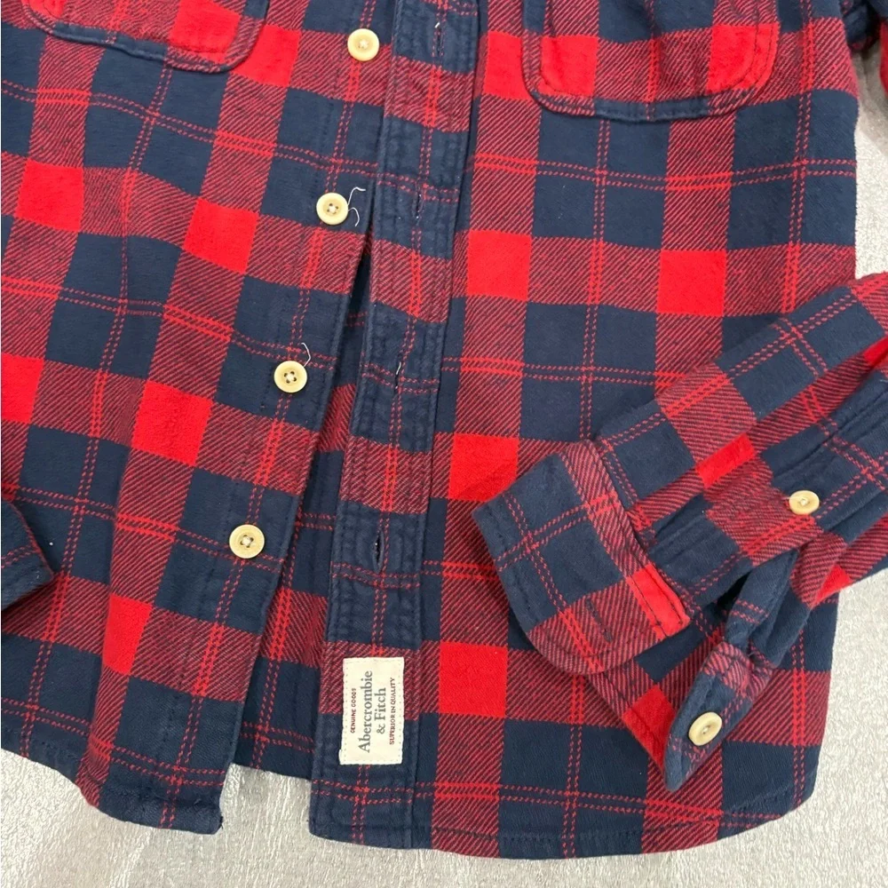 [XL]Abercrombie & Fitch Red and Navy Plaid Flannel Muscle Shirt - Picture 3 of 7